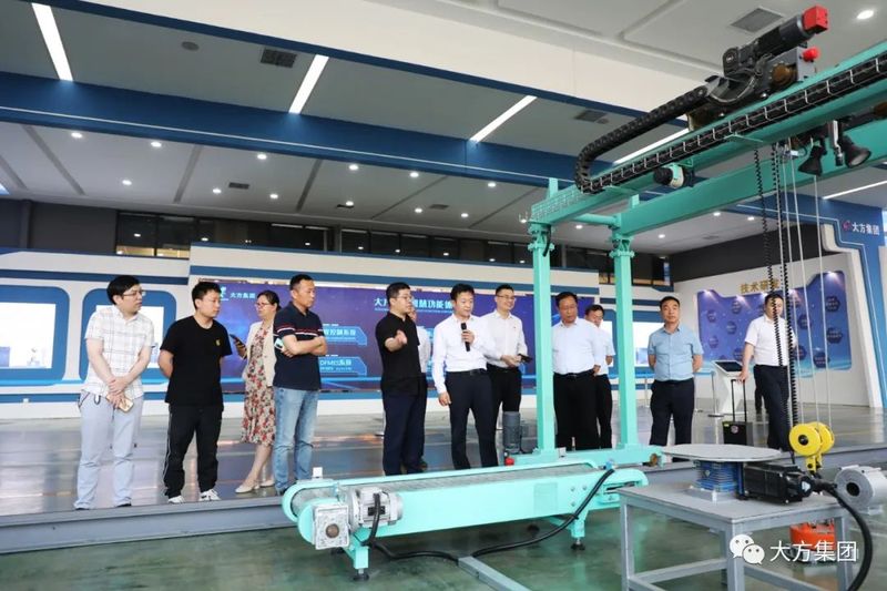 河南工程學(xué)院機(jī)械工程學(xué)院 黨委書記李小林一行蒞臨大方調(diào)研